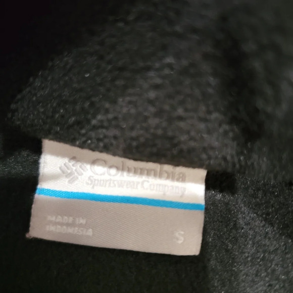 Columbia black fleece zip up jacket. - Picture 2 of 11